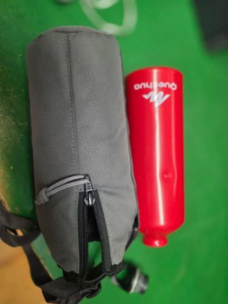 Botella de agua Quechua roja