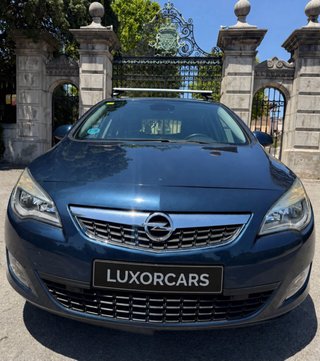 Opel Astra 2010 (PEGATINA C)