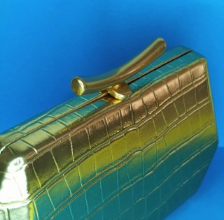 Clutch Hexagonal Piel Labrada Dorado
