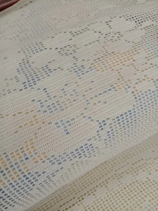 Colcha ganchillo beige. Para cama de 150 cm