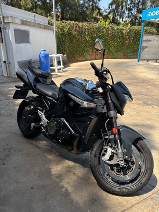 Suzuki B-King 1340 Negra 2008