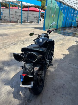 Suzuki B-King 1340 Negra 2008