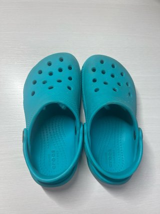 Crocs Azul Turquesa talla 10
