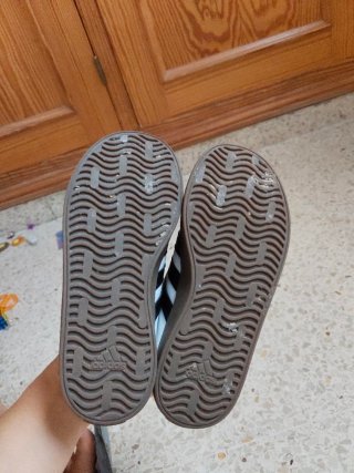 Zapatillas Adidas niño blancas