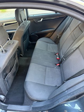 Mercedes-Benz C200 2012