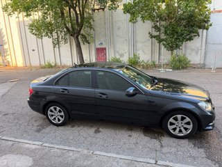 Mercedes-Benz C200 2012