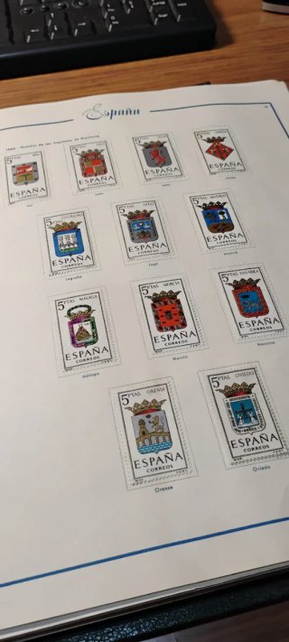 Álbum Sellos España Edifil 966 Sellos
