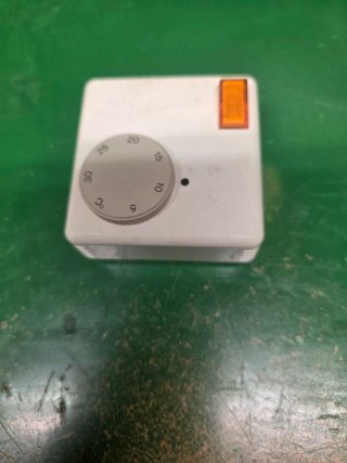 Termostato con dial de temperatura