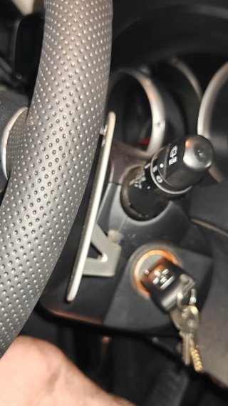Mitsubishi Montero V80 LEVAS volante + Carcasa ada