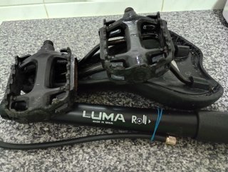 Lote piezas bicicleta: sillín, bomba, pedales n