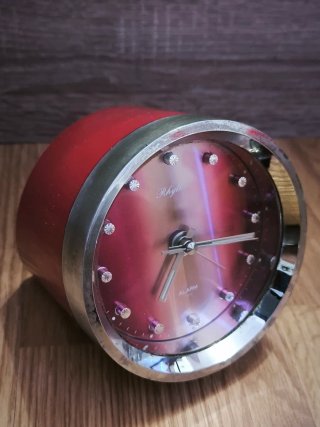 Reloj despertador Rhythm vintage