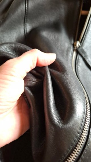 Chaqueta Piel Negra. Zara. Talla XL
