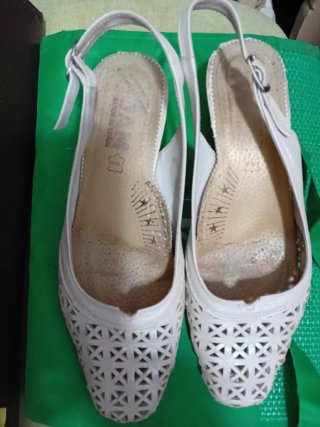 Zapatos JAM calados destalonados blancos perlado