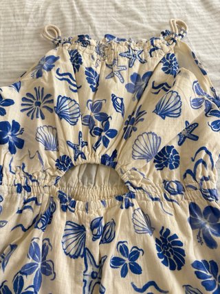 Mono corto niña estampado conchas y flores