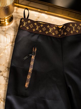 Pantalón corto deportivo LV elástico UNISEX