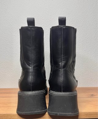 Botas botines plataforma negro. Talla 41. Primark.