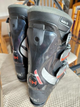 Botas de esquí Salomon negras y grises