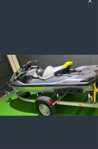 Sea Doo RXT 325 Jet Ski