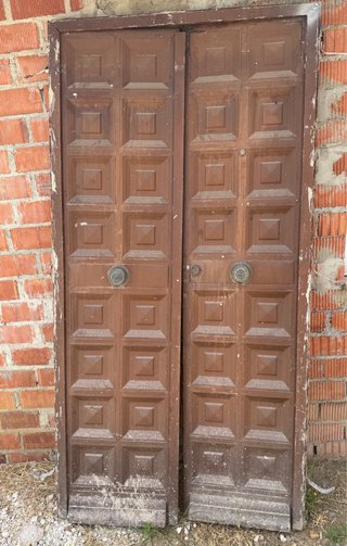 Puerta doble hoja de hierro