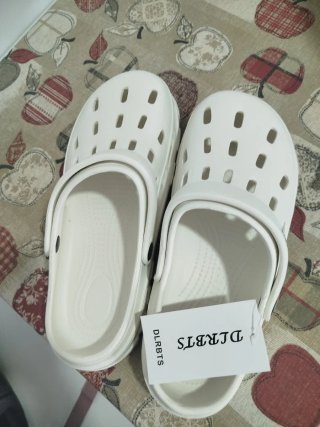 Zapatillas Blancas Estilo Crocs