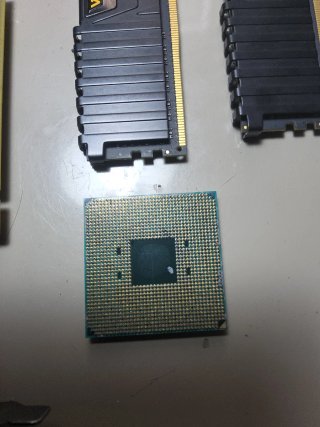 Rx 590 + 16gb ram ddr4 + ryzen 5 5500