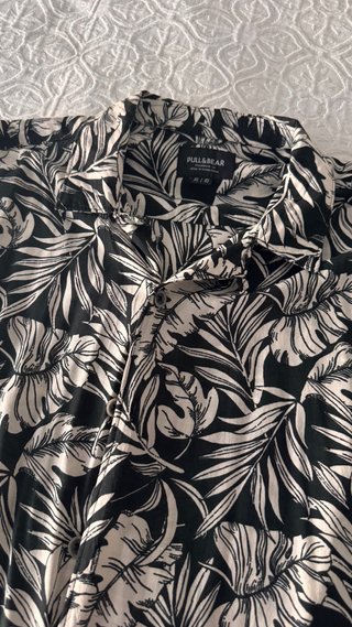 Camisa PULL&BEAR Estampada Talla M
