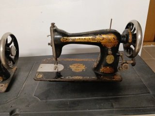 Máquinas de coser antiguas