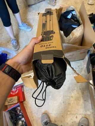 Trípode para móvil + Mando Bluetooth