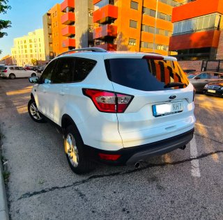 Ford Kuga 2.0 TDCi 150cv ASS Titanium.
