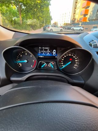 Ford Kuga 2.0 TDCi 150cv ASS Titanium.
