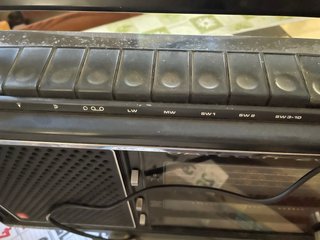 Radio Grundig Satellit 2000  Multibanda