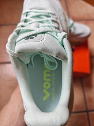 Nike Vomero Premium - Nuevas - Talla 41