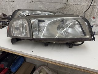 Faros Delanteros Volvo S80 (1998)