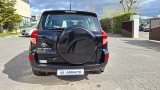 Toyota RAV4 2006 2.2 D4D 177CV