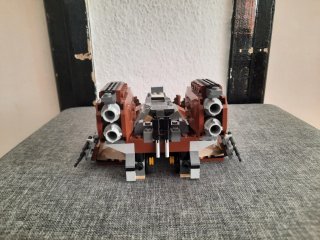 Lego Star Wars 7753 Pirate Tank.