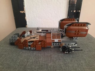 Lego Star Wars 7753 Pirate Tank.