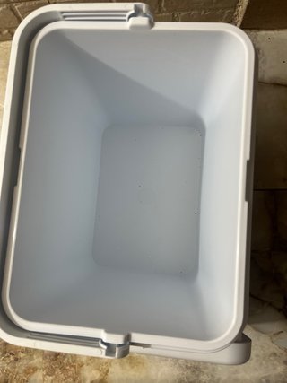 Nevera azul y blanca