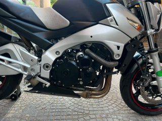 Suzuki GSR 600 Naked