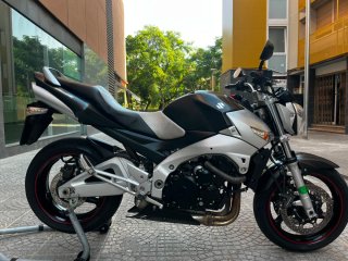 Suzuki GSR 600 Naked