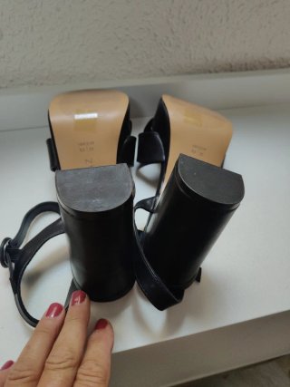 Sandalias tacón Mari Paz negras