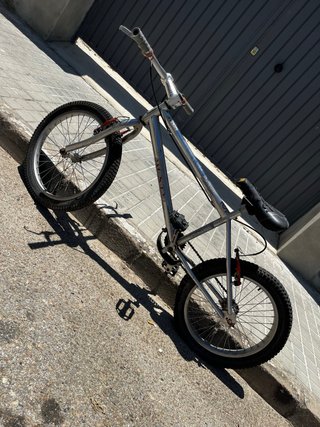 Bicicleta Trial Monty 219