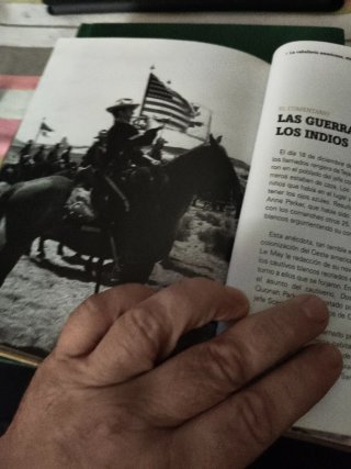 Centauros del Desierto DVD+ LIBRO