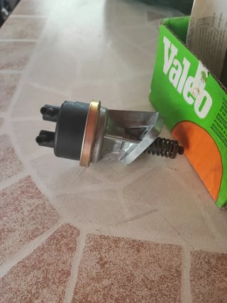Bomba de gasolina Valeo 247077