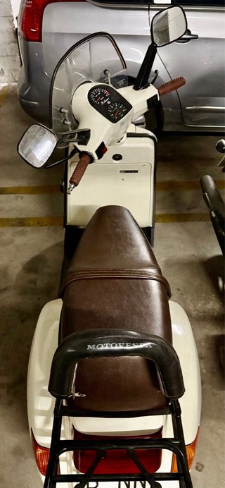 Vespa Cosa 200 Beige/Marrón