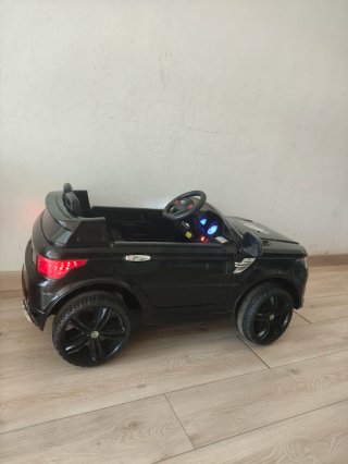 Coche eléctrico infantil con USB
