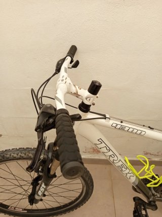Bicicleta de Montaña Trek Blanca