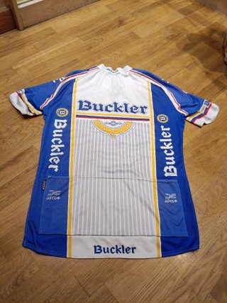 Maillot Ciclismo Buckler