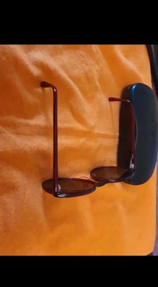 Gafas de Sol Ray-Ban rojizo y Negro