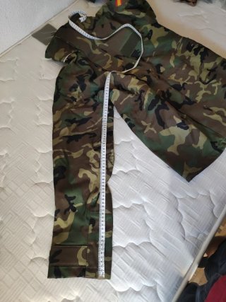Conjunto militar pantalón y chaqueta