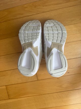 Zapatillas Nike Retro Mujer Beige/Blanco